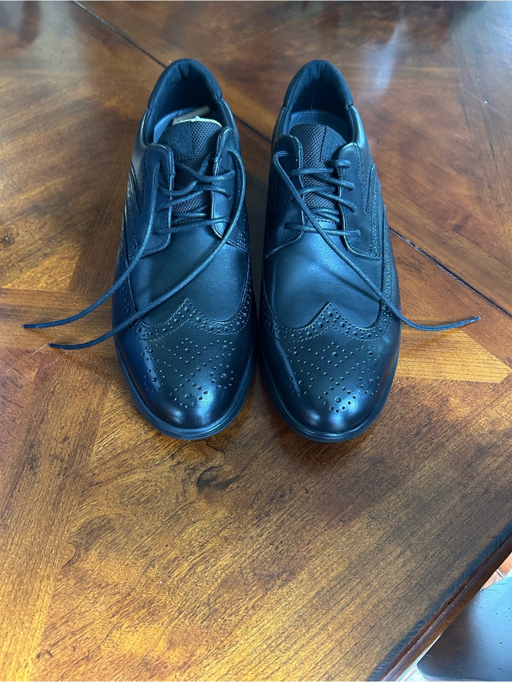 Rockport Trutech Men's Wing tip dress shoes